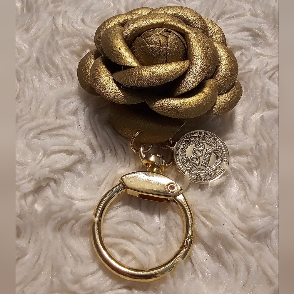 Gold Camila Rose Keychain Purse Charm NWOT - Picture 4 of 6